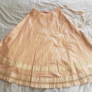 NWOT Lengha skirt - peach gold brocade